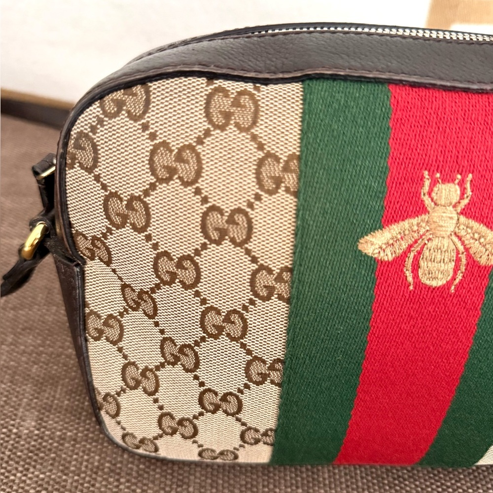 Authentic Gucci GG Supreme Monogram Web Webby Bee Shoulder Crossbody bag - Picture 15 of 16